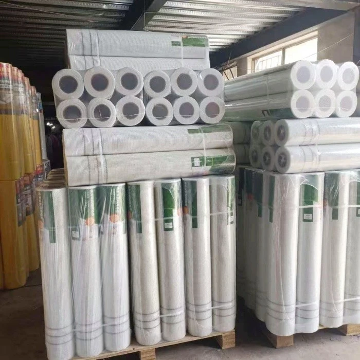 China Factory Supply Hard Fibeglass Mesh Rolls